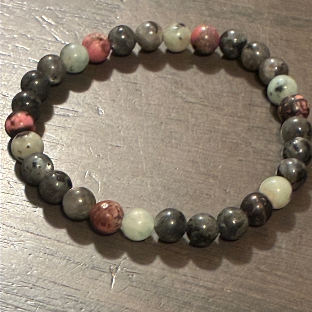 Elegant Multicolor Beaded Bracelet